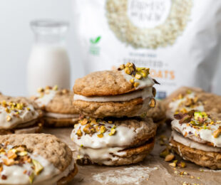 Chewy & Soft Easy Vegan Oatmeal Cream Pies